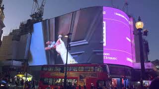 BTS Army’s Samsung galaxy ad at Piccadilly Circus, London 🤩