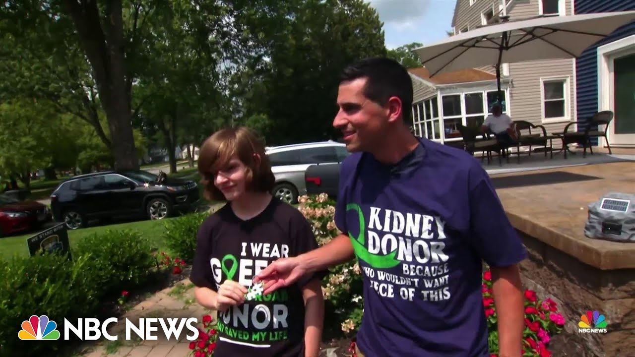 High school math teacher donates kidney to his student