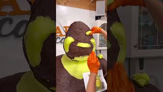Could this be the biggest Shrek cake ever made?!