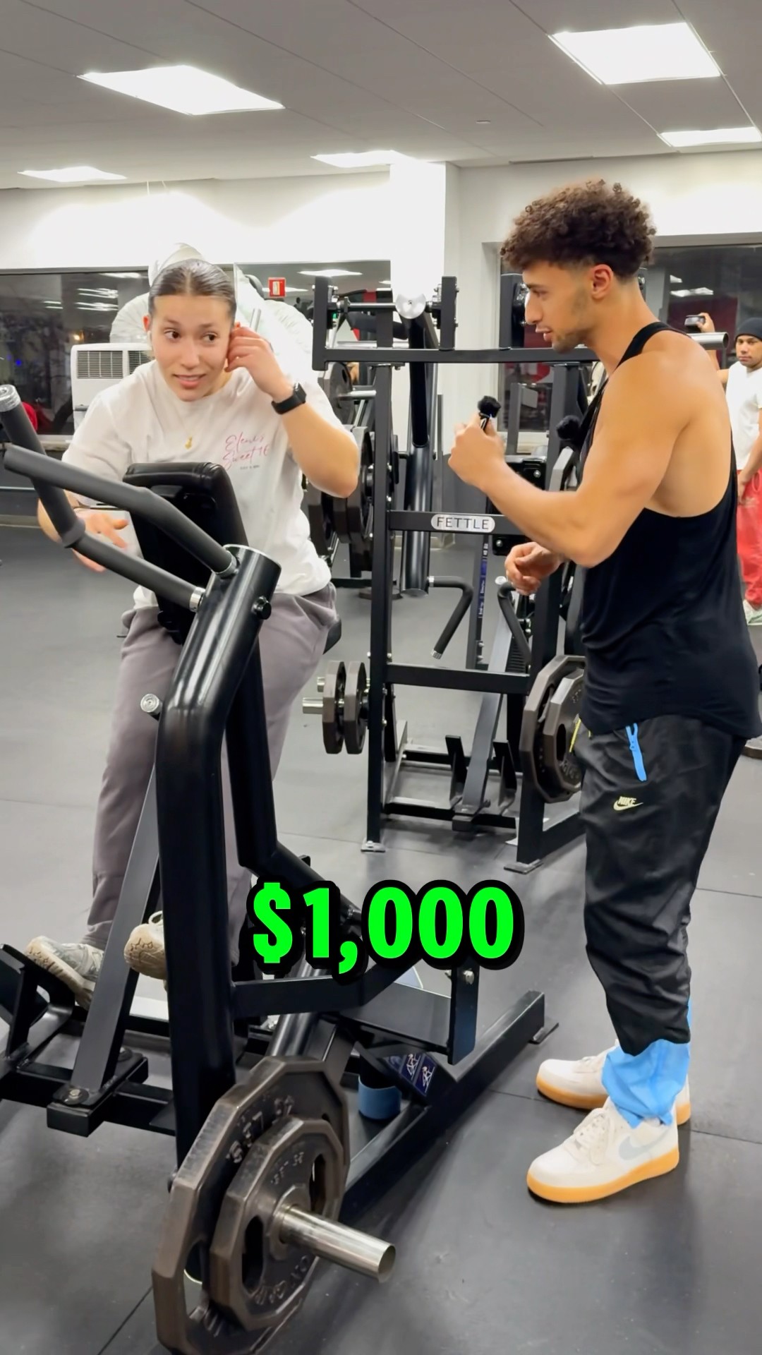 Can she outlift me for $1,000⁉️