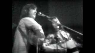 Video thumbnail of "Gram Parsons & The Fallen Angels - Six Days On The Road * (live)/Hot Buriti #1 (clip)"