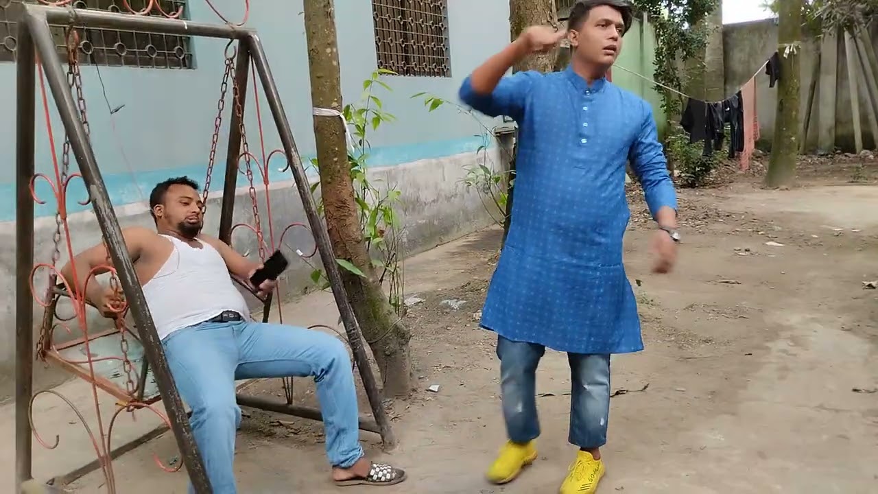 ছেলেটার কি হলো দেখুন সবাই