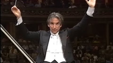 Michael Tilson Thomas conducts "The Rite of Spring" + 2 Encores (Proms 2000)