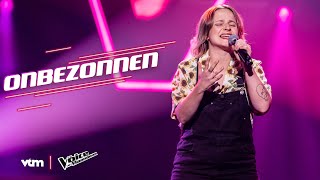 Laura - 'Onbezonnen' | The Blind Auditions | The Voice van Vlaanderen | VTM