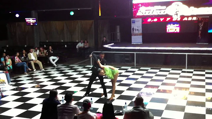 Billy Corado y Natalia Ulloa Improvisado Costa Ric...