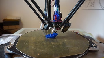 The Zesty Nimble prints the 3DBenchy