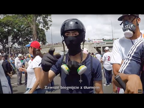 Wideo: Wenezuela żyje Miesiącem Protestów I Przemocy