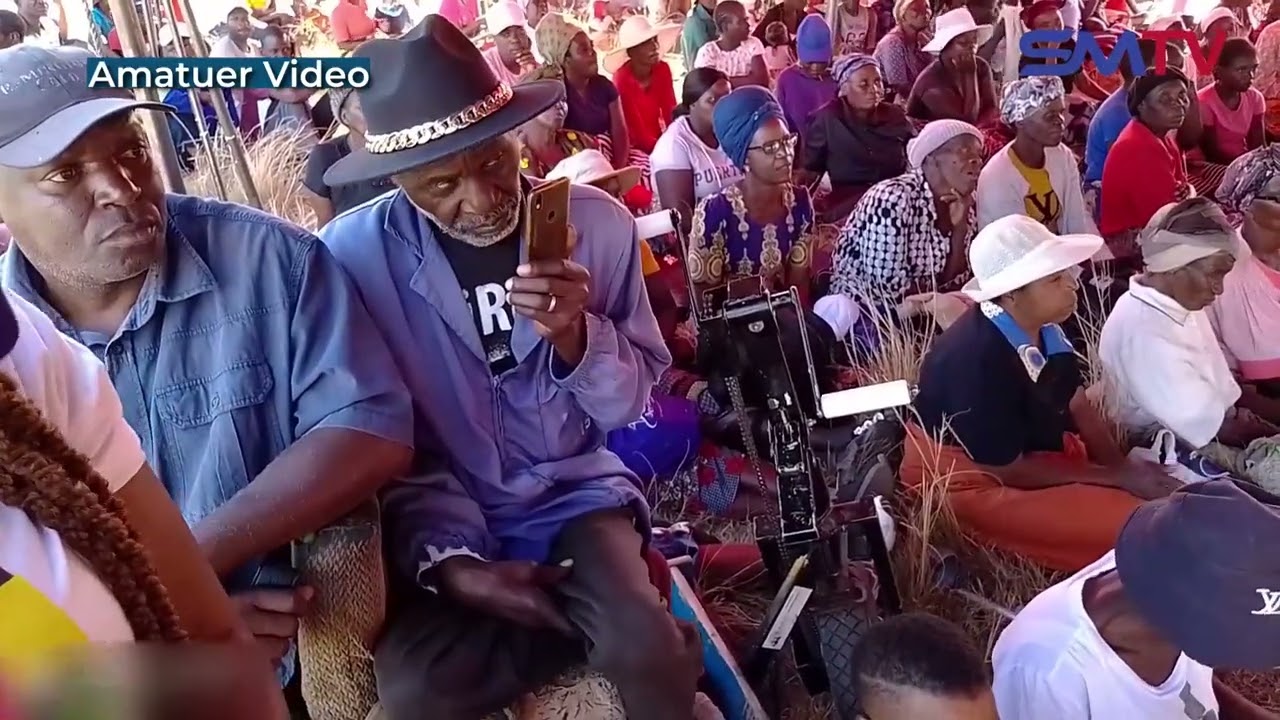 Presidential Hopeful Gwinyayi Muzorewa Addressing UANC Supporters In Rusape