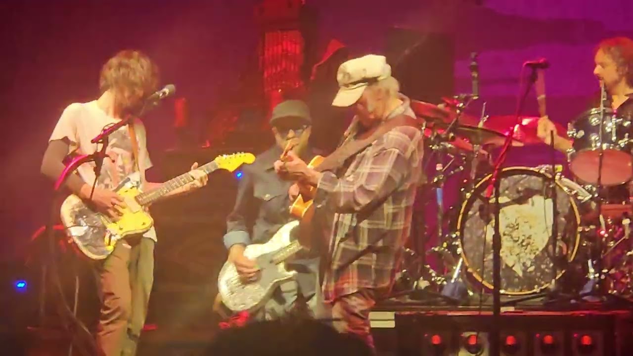 Neil Young and the Crome Hearts - Mr Soul recorded in. Vancouver at Deer Lake Park