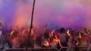 Nuno dos Santos playing Sun by Koreless at Kleurenblind Festival