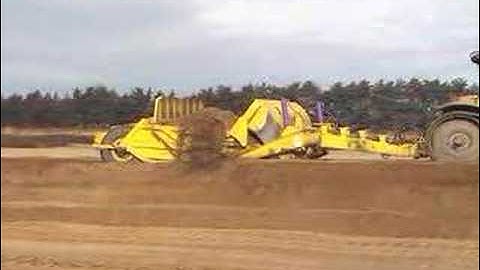 K-Tec 1228 loading Sand