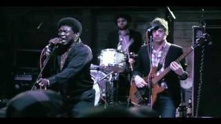 Charles Bradley Feat. Menahan Street Band on Carson Daly - &quot;Golden Rule&quot;