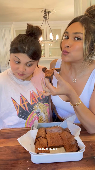 2 INGREDIENT BROWNIES ❤️ (Zero Carbs!!)