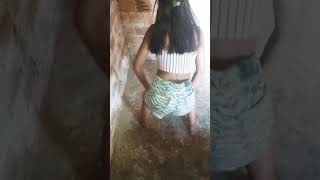 Menina dançando funk