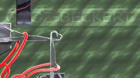 Knitting Technology | Loop/Stitch formation | Double Jersey | Close up with yarn guide