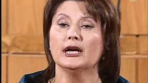 TERESA NOVOA (Soprano)