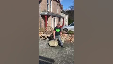 Dinnie stones Brett nicol