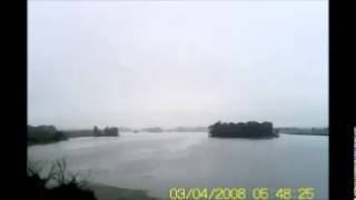 Niebla sobre el Guadiana en Badajoz AVI