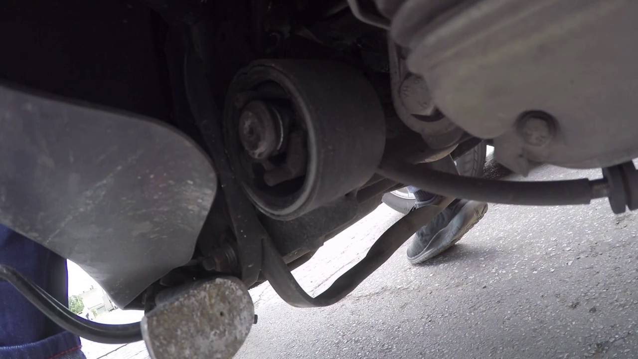 300 SUPPORTO MOTORE SILENT BLOCK VESPA GTS I.E