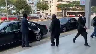 Vice President Mohadi in Singapore to collect Mugabe body