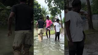 Dony Anlè anba dlo