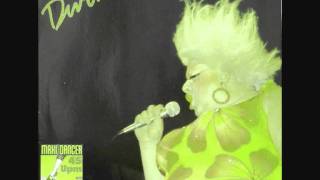 Divine  Love Reaction dance On Monday Mix 2011