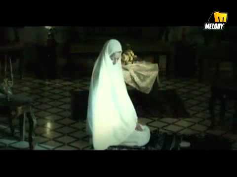     شيماء سعيد بين إيديك