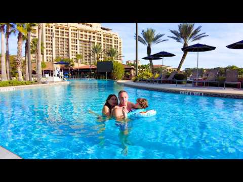 نحن نقيم في فندق فخم مهجور في ديزني وورلد 