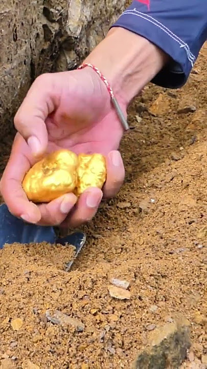'I Just Found REAL GOLD Treasure – You Won’t Believe Where!' | #hunting #gold #golddetector #shorts