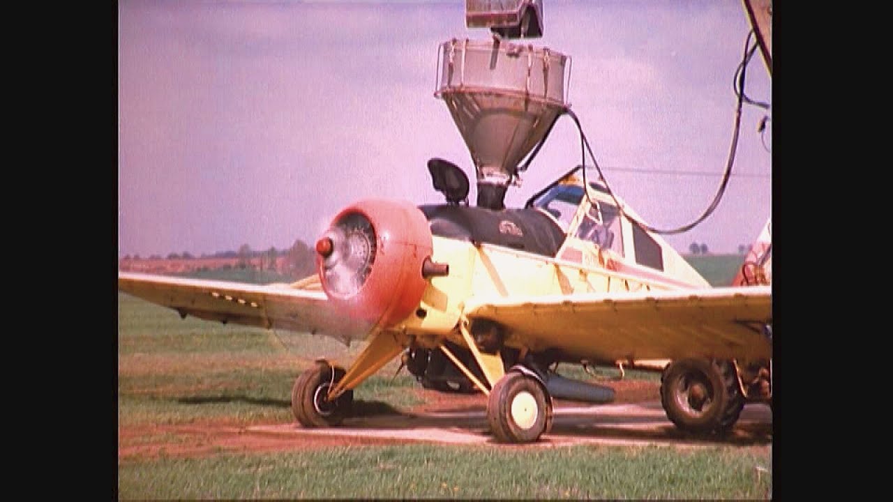 Düngung mit Luftfahrzeugen DDR Agrarflug