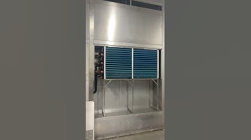 Large walk-in programmable temperature and humidity test chamber in produce and test