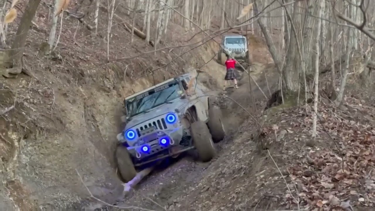 Jeep coming down trail 57 at Windrock