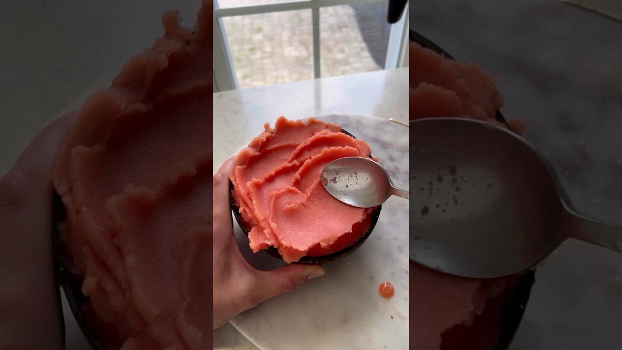 Hydrating! Thick Watermelon 🍉 Smoothie Bowl (2 ingredients)