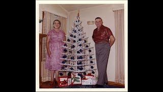 Vintage 50s, 60s, and 70s Christmas photos!