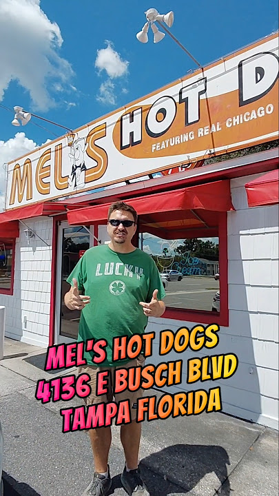 Mel's Hot Dogs Tampa Florida Bacon Cheddar Dog! #tampaflorida #foodreview #tampafoodie #hotdog
