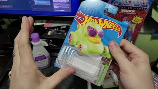 How to open and reseal Hot Wheels and keep a good card