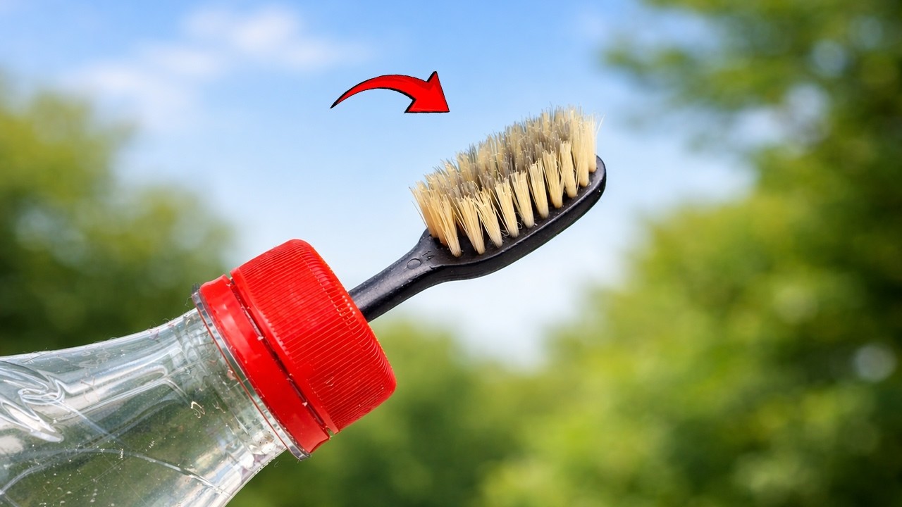 Прикрепление старых зубных щеток к пластиковым бутылкам — отличная идея для каждой семьи!