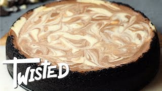 This chocolate marble cheesecake is to die for. it features delicious
ingredients like sandwich cookies, dark chocolate, white and so much
more. p...