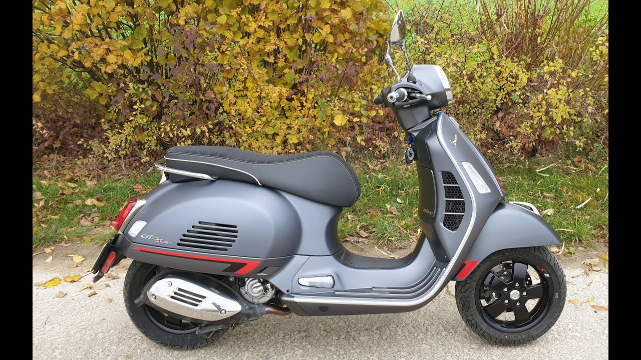 Обзор мотоцикла Vespa GTS 300 HPE Super 2019
