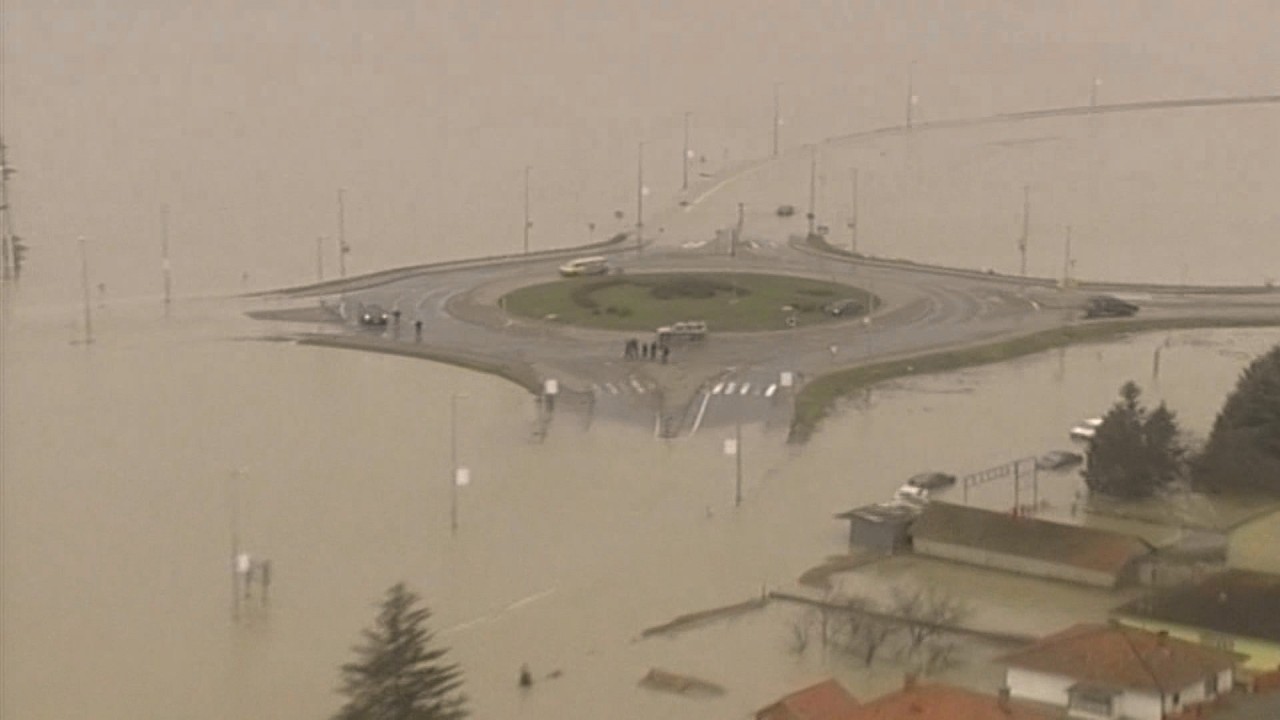 KAD JE RAVNICA PLAKALA: Pogledajte brutalne poplave u Semberiji 2010. godine || PRIČE ZAVIČAJNE