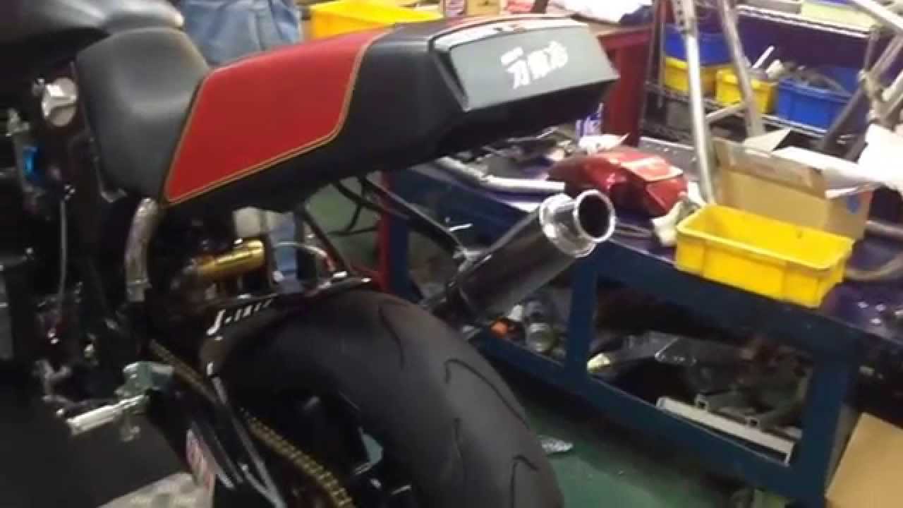 カスタムファクトリー 刀鍛冶 （かたなかじ）