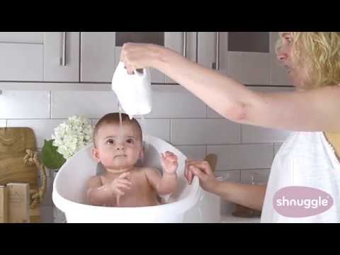 Vidéo: Examen de Bath de Shnuggle