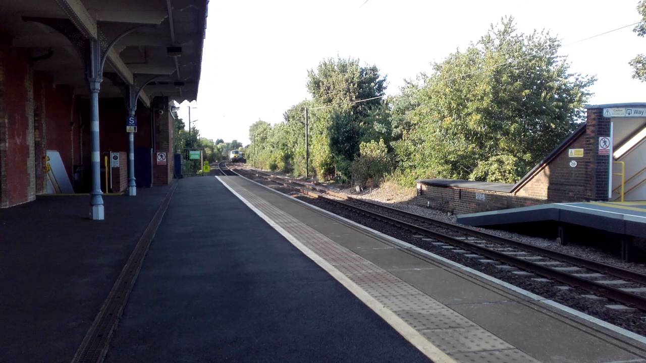 camera iphone 8 plus apk 90015 passes through Needham Market with tone | 12/09/2016