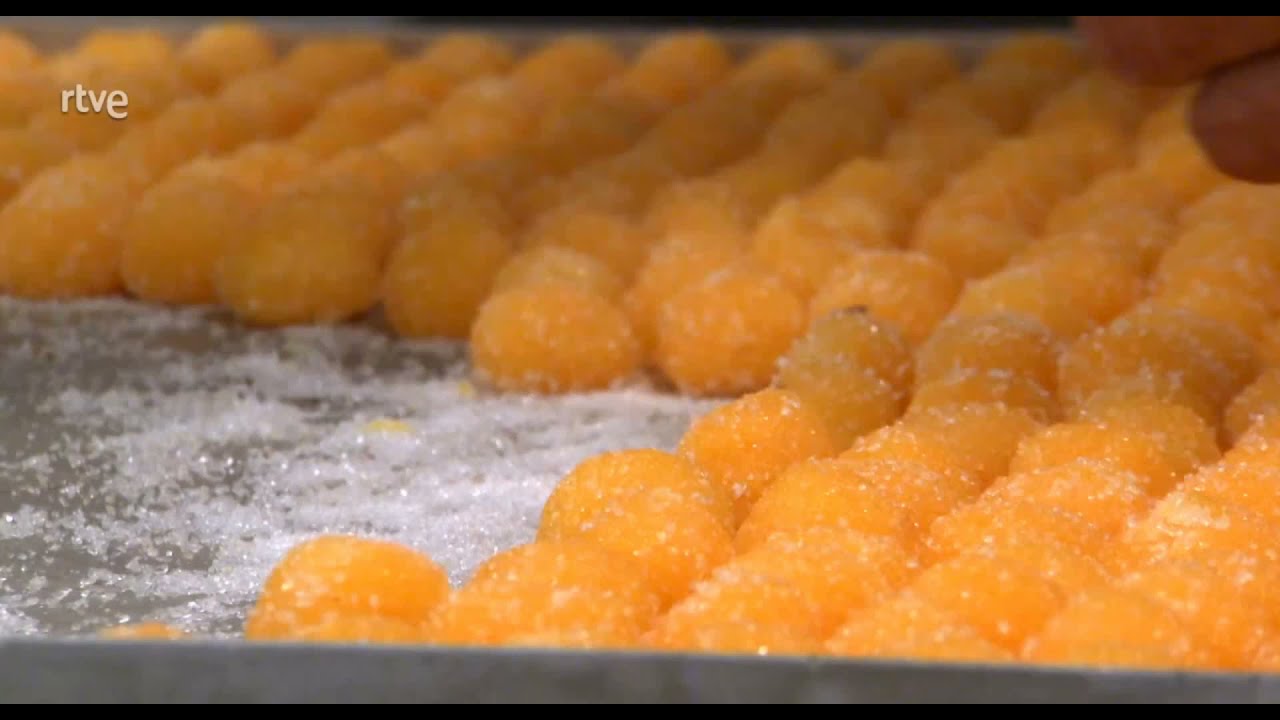 ¿Sabes cómo se redondean las AUTÉNTICAS YEMAS DE SANTA TERESA? 🧡🧡