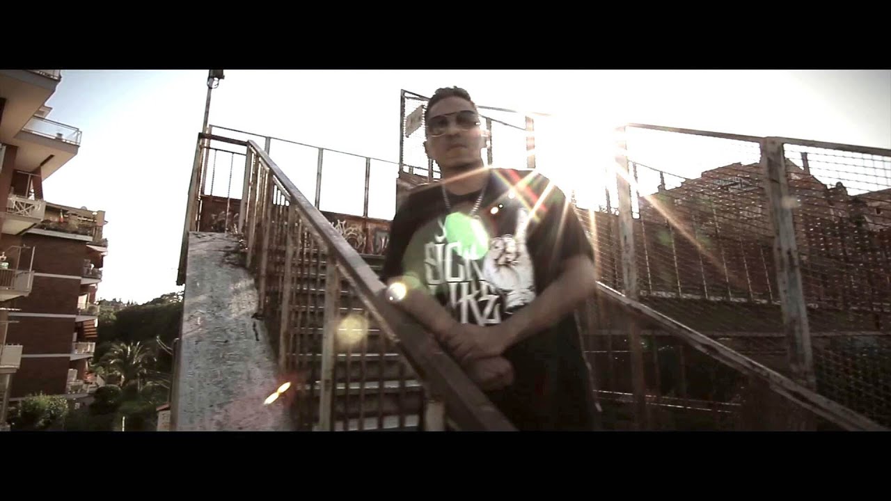 Duke Montana Feat. Zinghero - Parla D'altro adlı videoyu YouTube'da izle Duke Montana Feat. Zinghero - Parla D'altro adlı videoyu YouTube'da izle