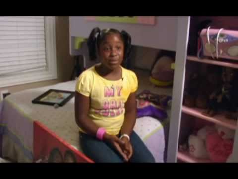 Reginae Carter (Lil Wayne daughter) raps