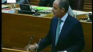 Camps acusa al portavoz socialista de querer verle muerto