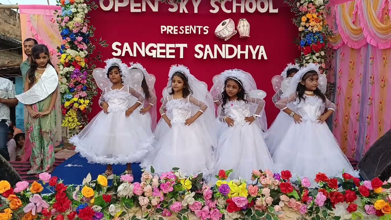 चंदा ने पूछा तारों से 