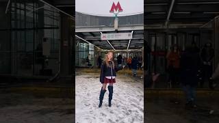 В Метро Как Дома - Можно И Переобуться В Домашнее! #Izmetro #Изметро #Shortsmetro