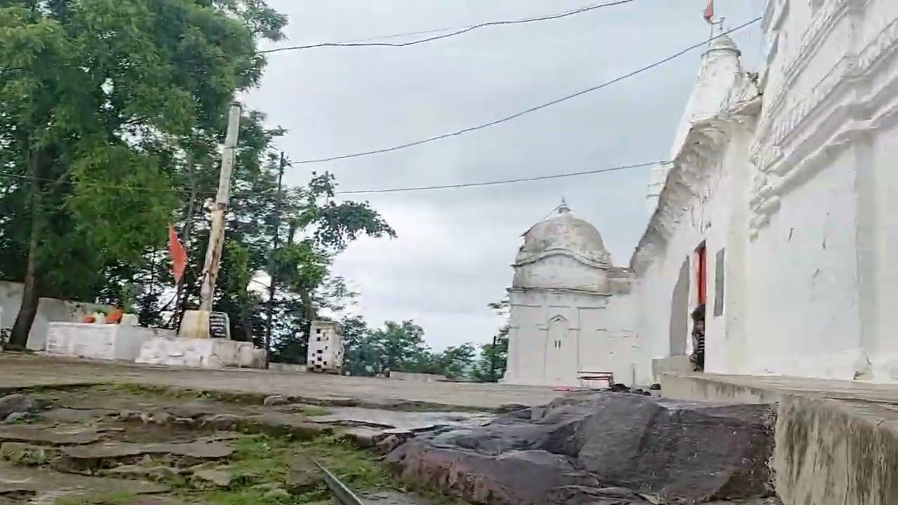 ram 🙏tekri mandir ratanpur😱 😱😍👌🙏🙏🙏......